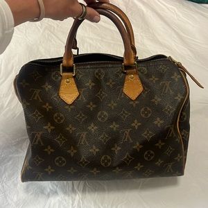 Louis Vuitton Speedy 30
